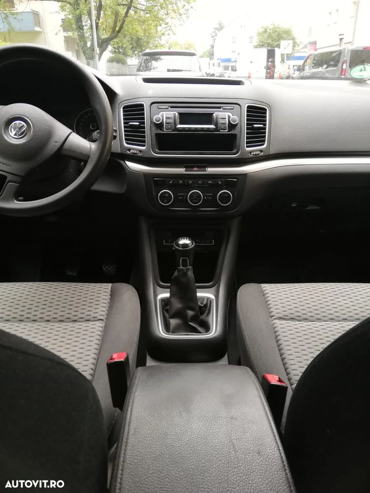 Volkswagen Sharan 2.0 TDI 4MOTION BlueMotion Technology Comfortline - 11