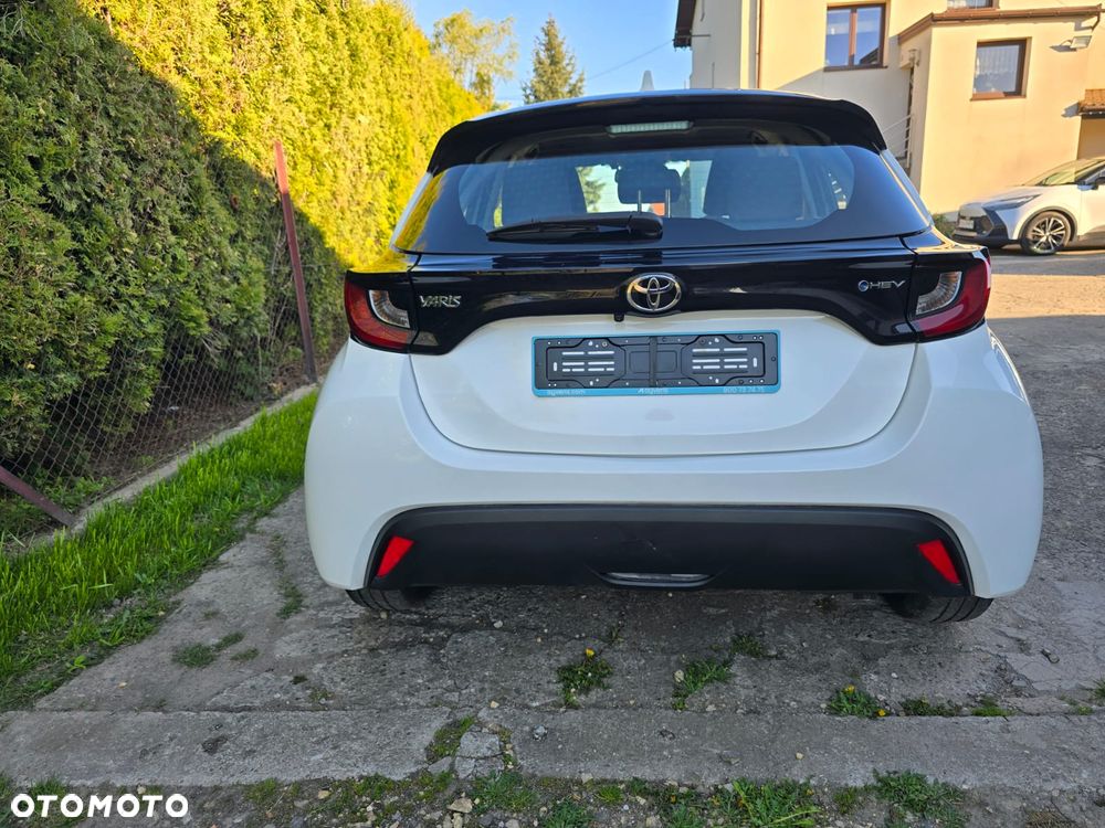 Toyota Yaris Hybrid 1.5 Selection Style - 8