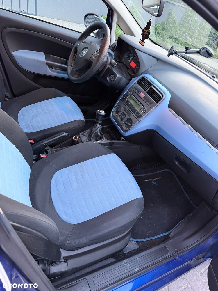 Fiat Punto 1.4 16V Dynamic - 6