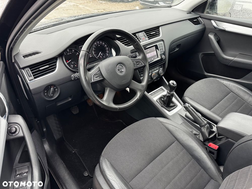 Skoda Octavia 1.4 TSI Ambition - 37