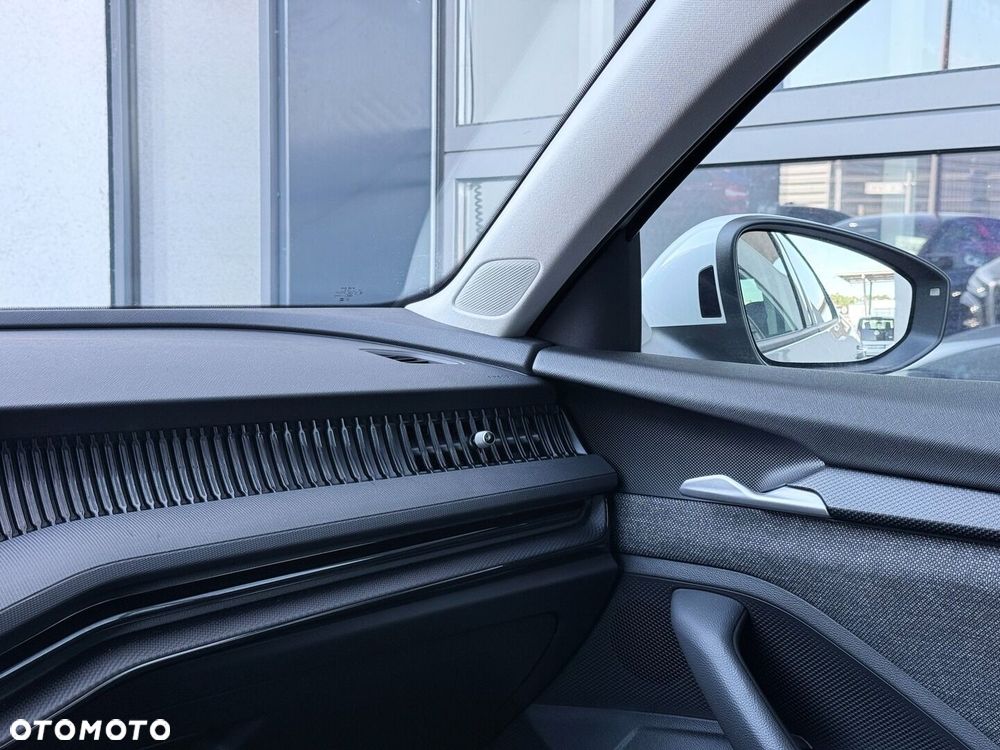 Skoda Superb 2.0 TDI SCR Essence DSG - 22
