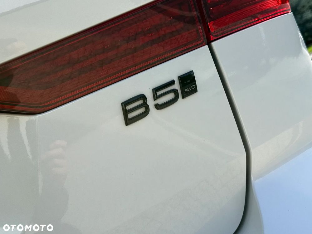 Volvo XC 60 B5 B AWD Plus Dark - 31
