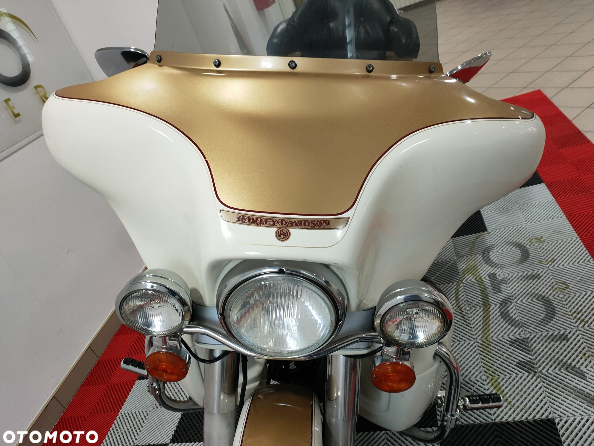 Harley-Davidson FLHTCU Ultra - 18
