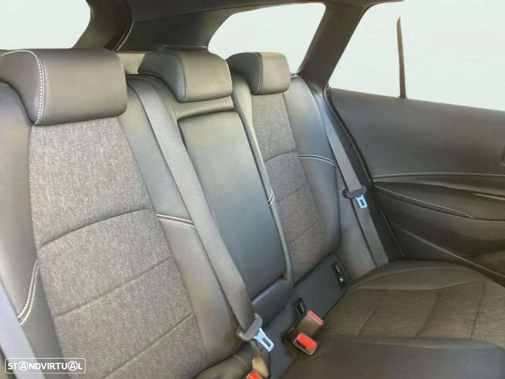 Toyota Corolla Touring Sports - 16