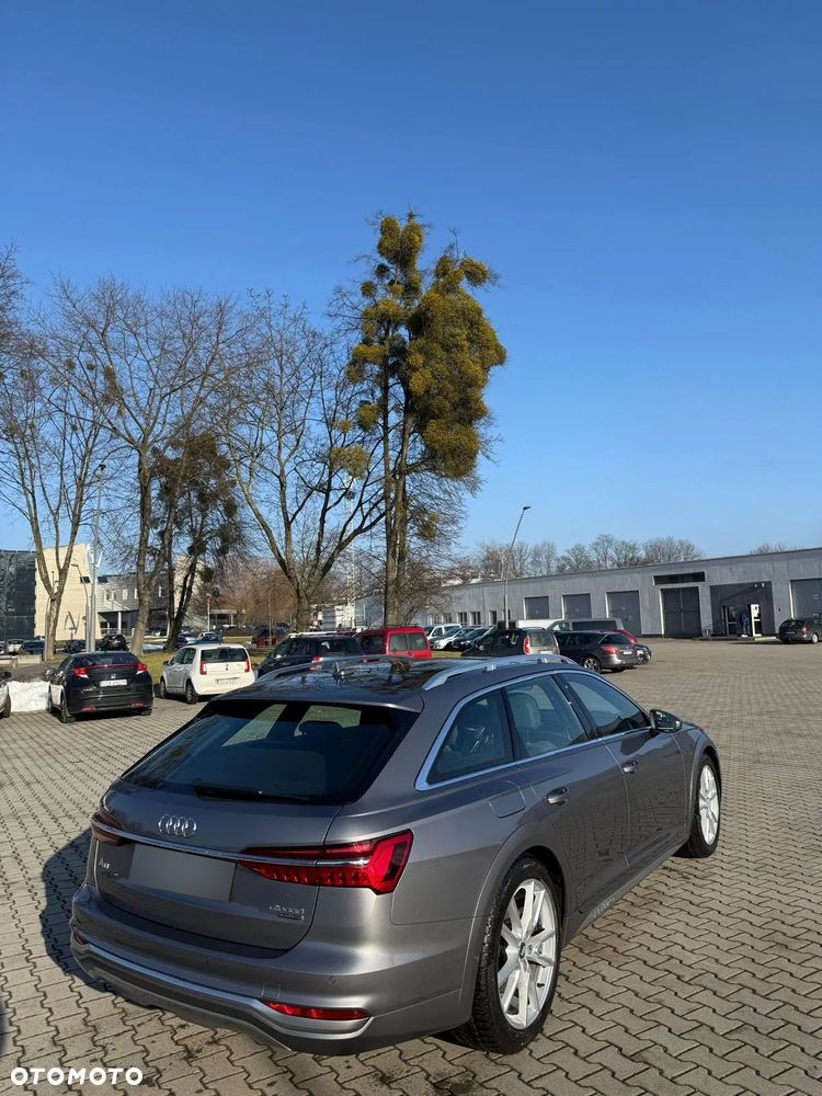Audi A6 Allroad - 22