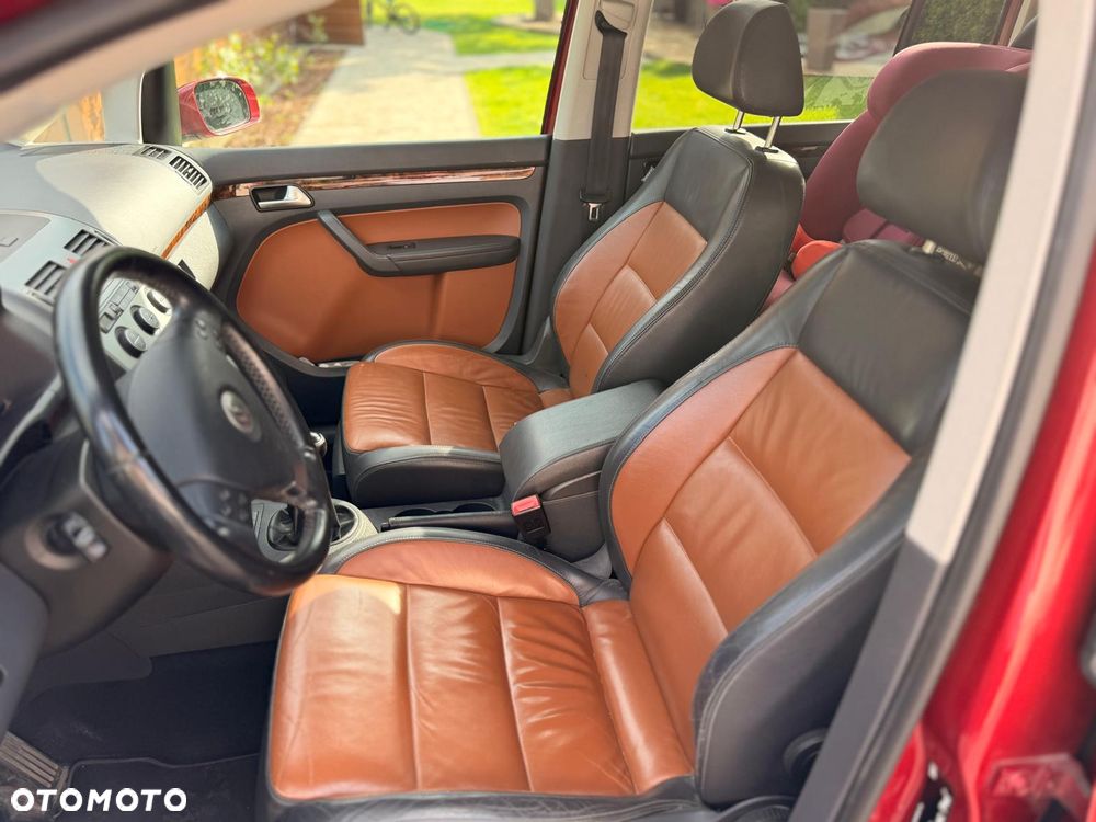 Volkswagen Touran 1.4 TSI Highline - 15