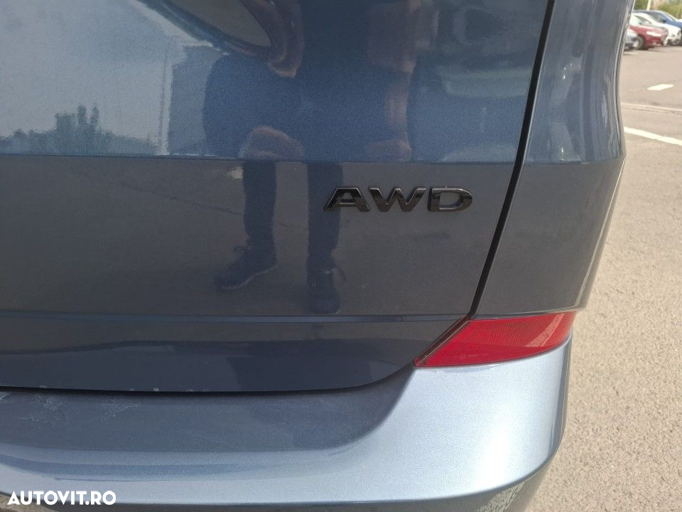 Ford Tourneo Custom - 13