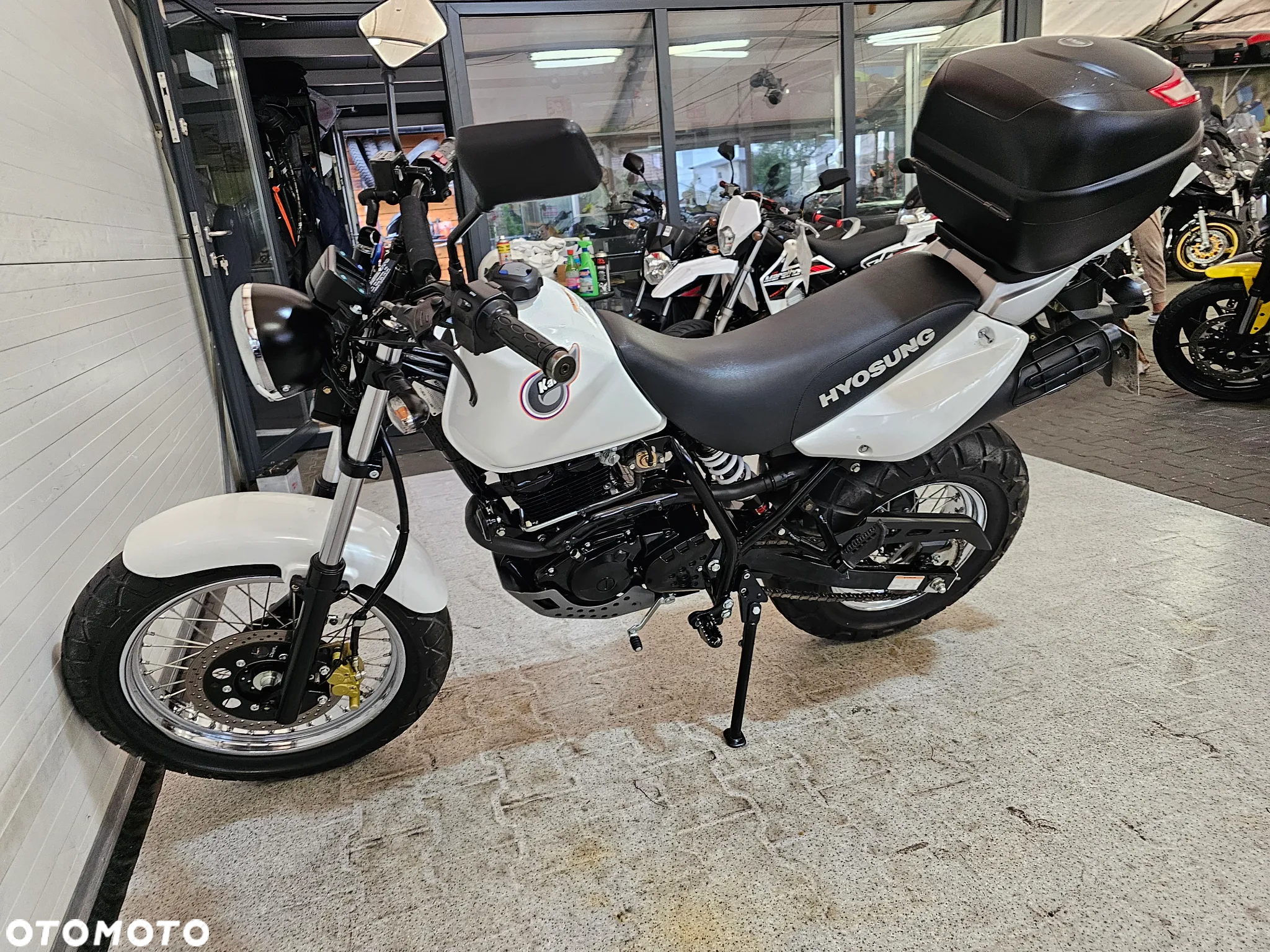 Hyosung Inny - 24