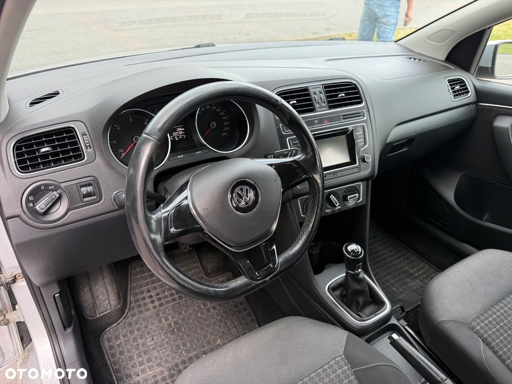 Volkswagen Polo 1.4 TDI Comfortline - 8