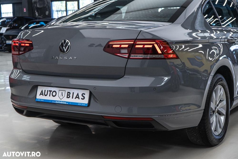 Volkswagen Passat 2.0 TDI DSG Comfortline - 13