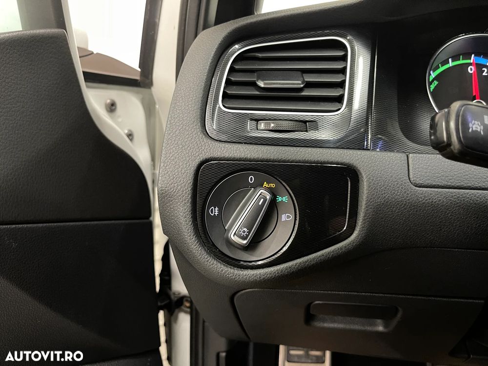 Volkswagen Golf 1.4 GTE Plug-In-Hybrid DSG - 27