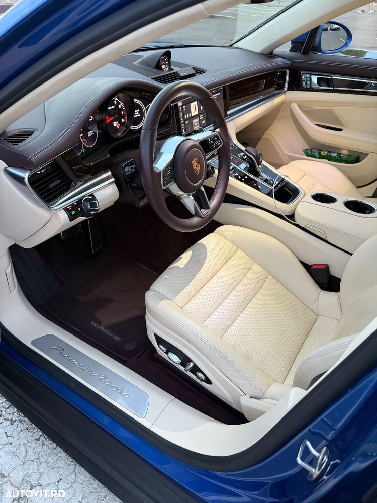 Porsche Panamera Turbo - 2