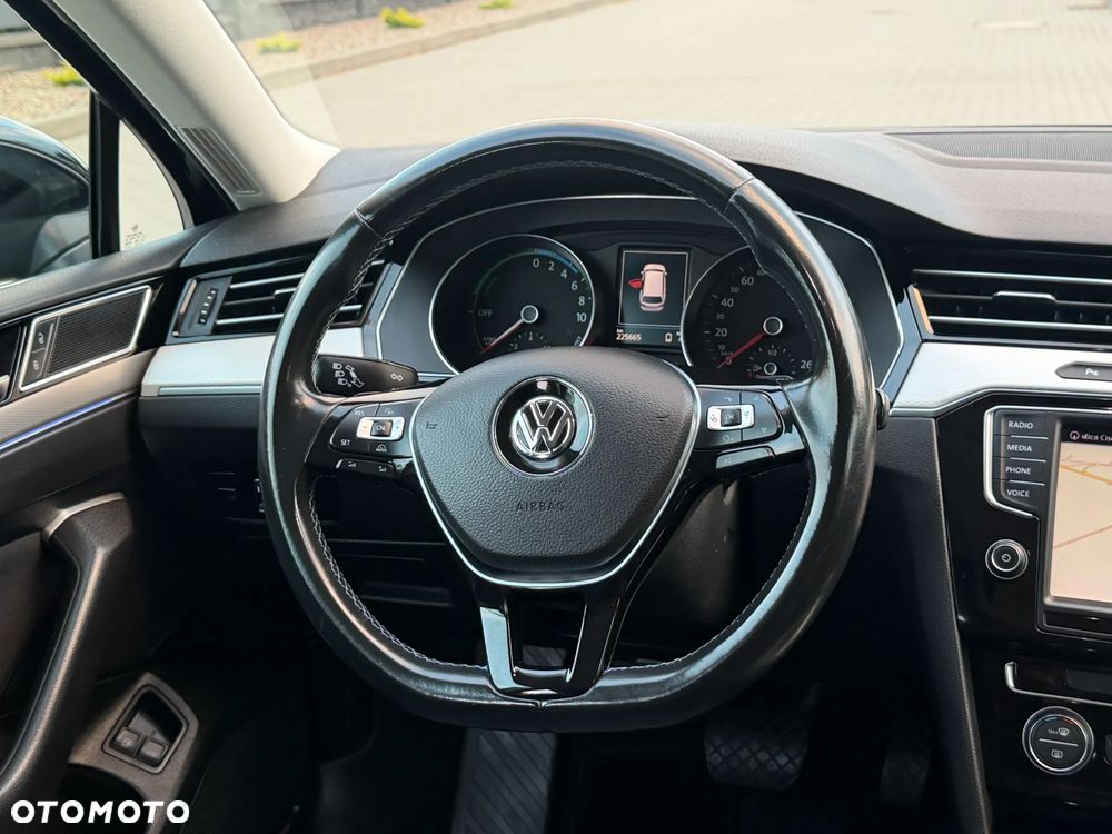 Volkswagen Passat 1.4 TSI Plug-In-Hybrid GTE - 17