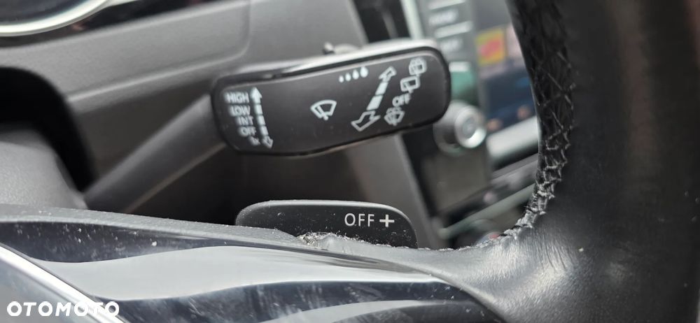 Volkswagen Passat 2.0 TDI SCR DSG 4Motion Business - 22