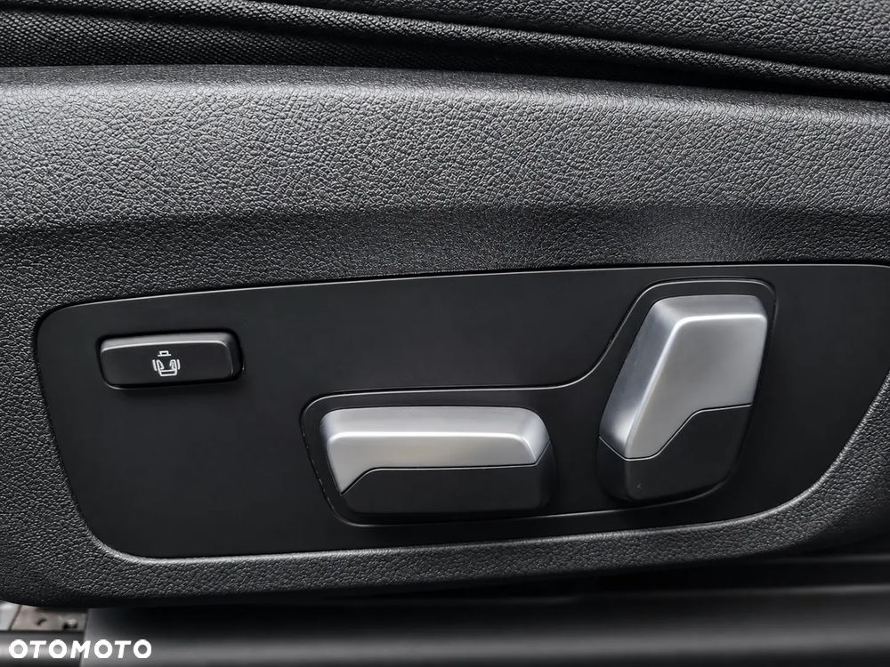 BMW Seria 3 - 13