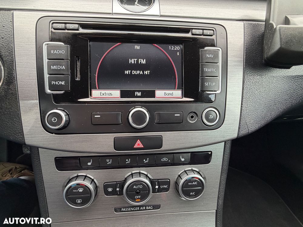 Volkswagen Passat 2.0 TDI BlueMotion Technology Business Edition - 13