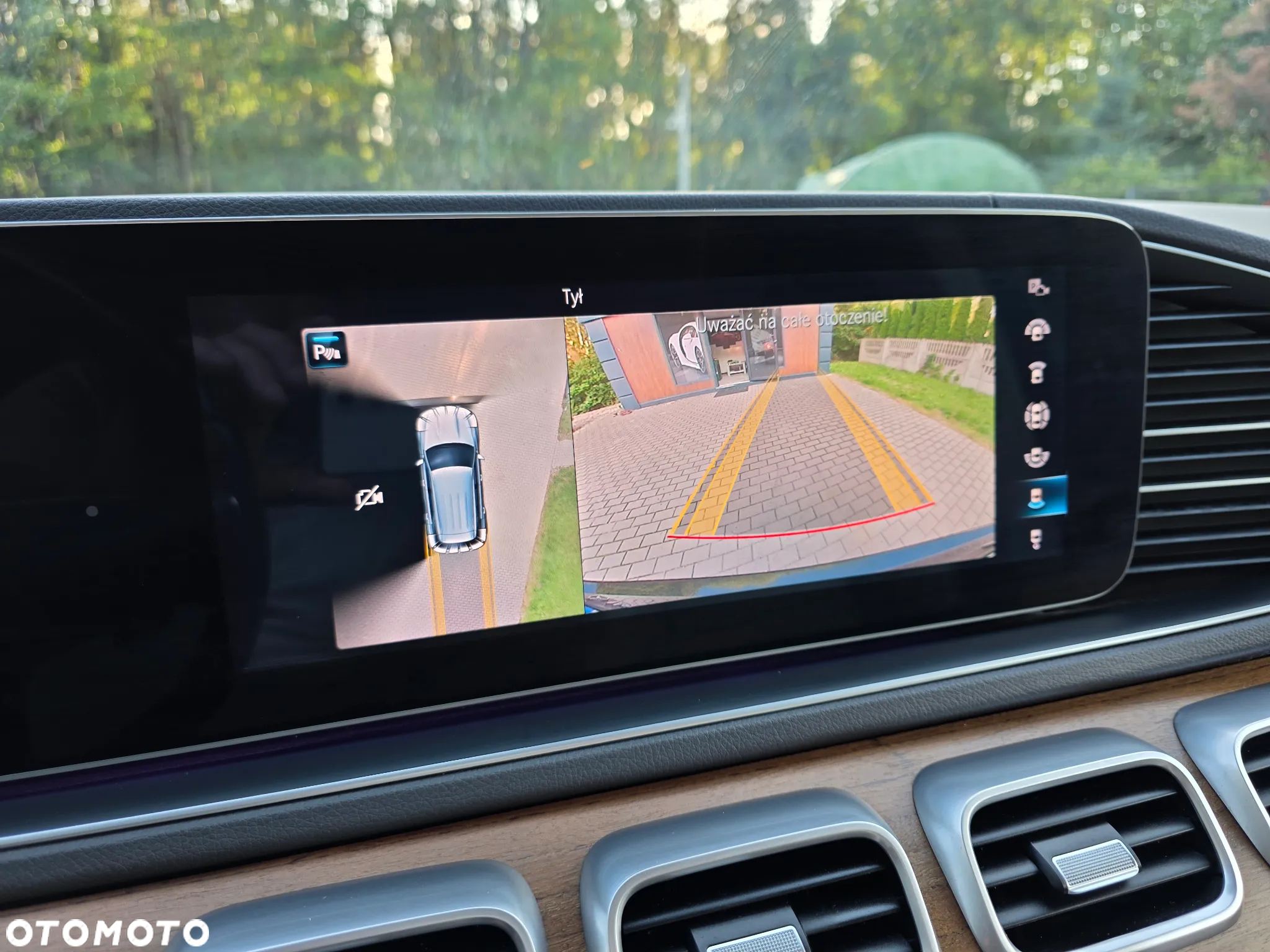 Mercedes-Benz GLE 300 d 4-Matic - 23
