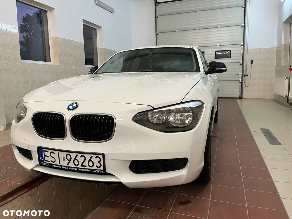 BMW Seria 1 116i Sport Line - 2