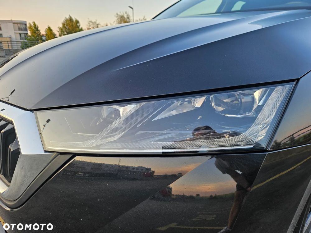 Skoda Octavia 2.0 TDI SCR Style DSG - 10