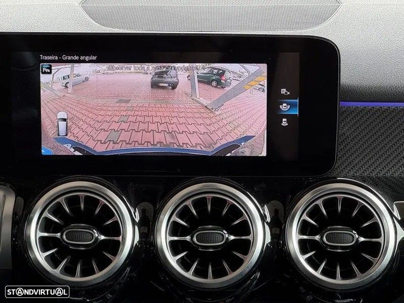 Mercedes-Benz GLB 200 d AMG Line - 14