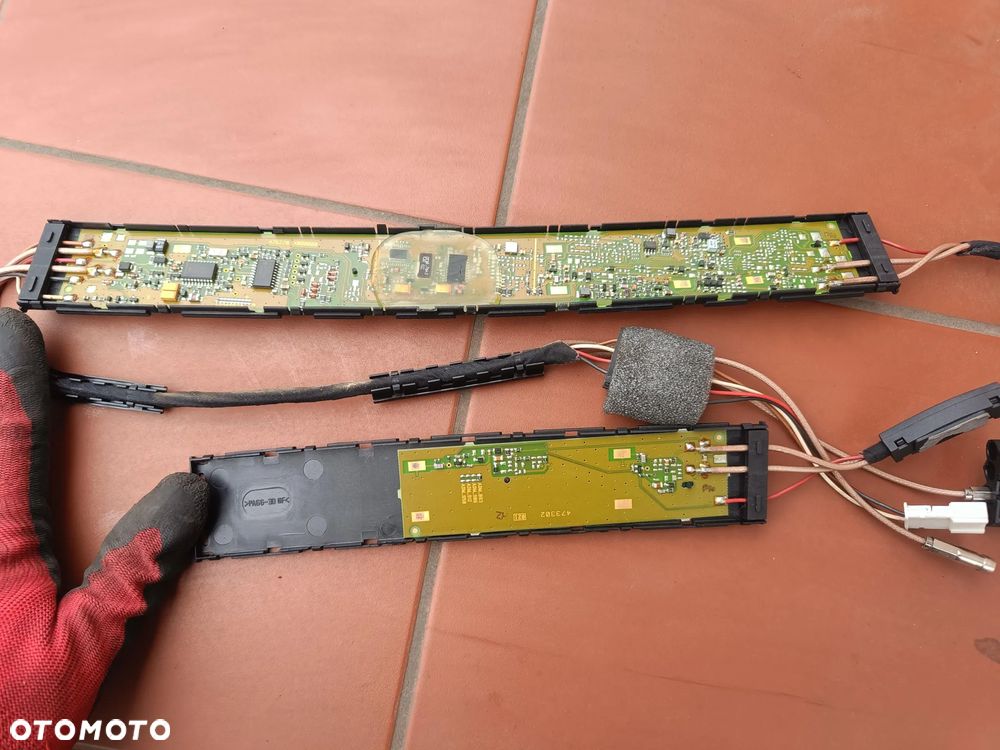 MERCEDES W203 WZMACNIACZ ANTENOWY ANTENY A2038206489 - 3