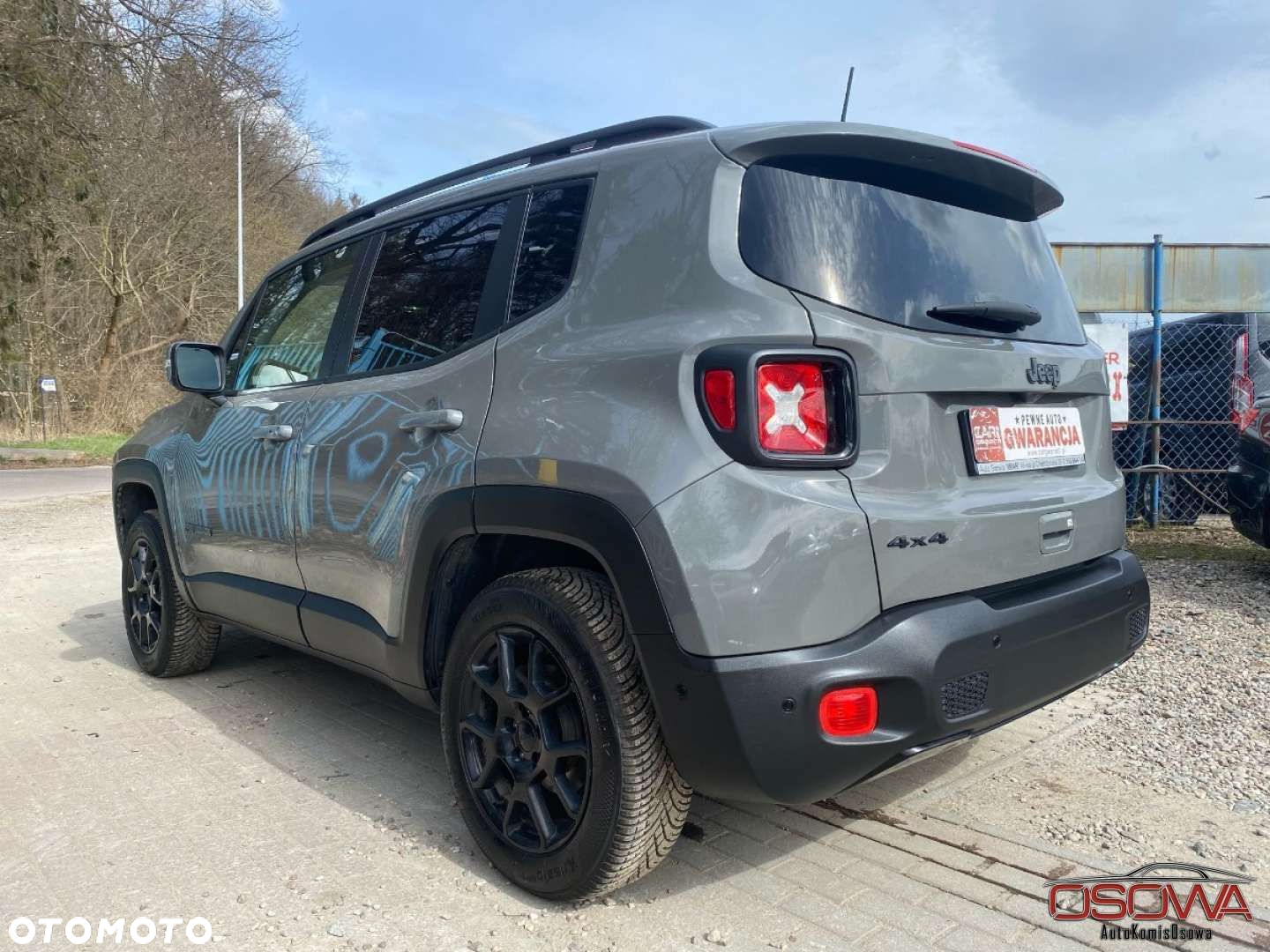 Jeep Renegade - 12
