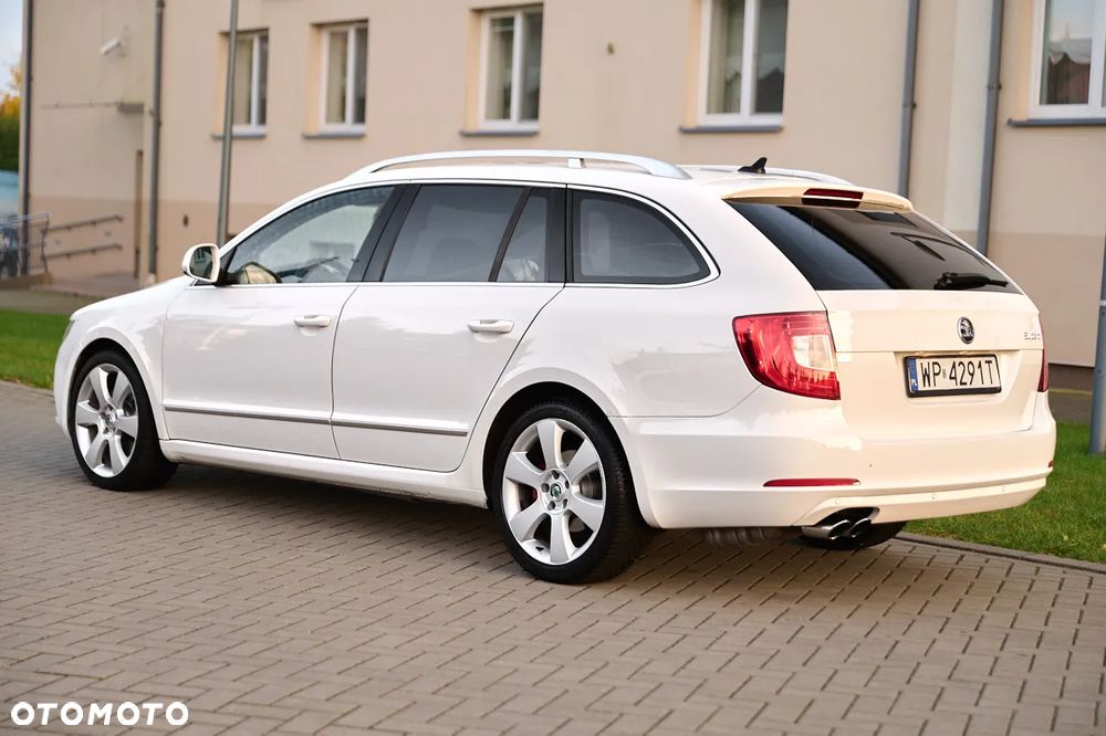 Skoda Superb 2.0 TDI Platinum - 10