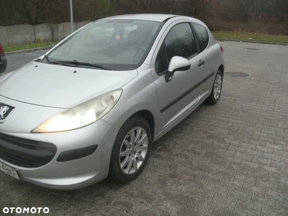 Peugeot 207 - 2
