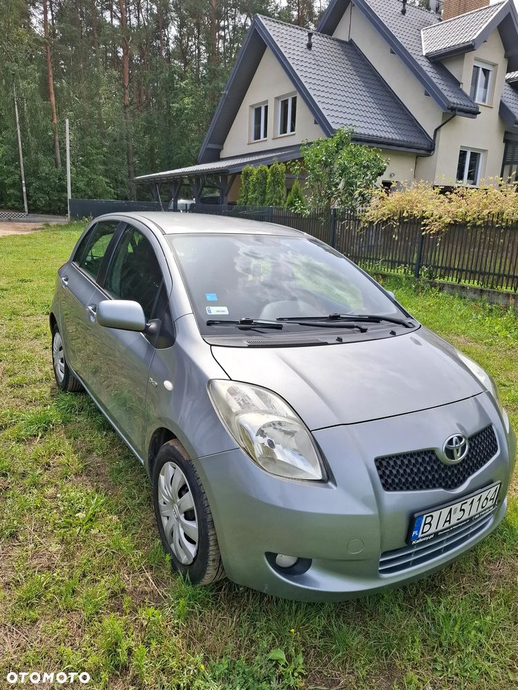 Toyota Yaris 1.4 D-4D Cool - 2
