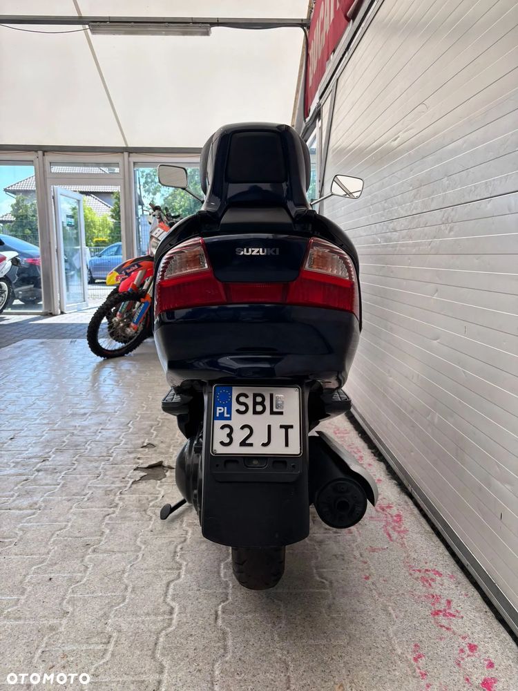 Suzuki Burgman - 32