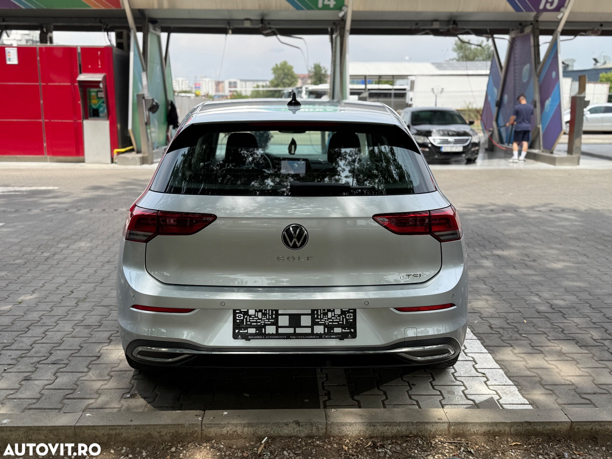 Volkswagen Golf 1.5 eTSI ACT DSG MHEV Style - 8
