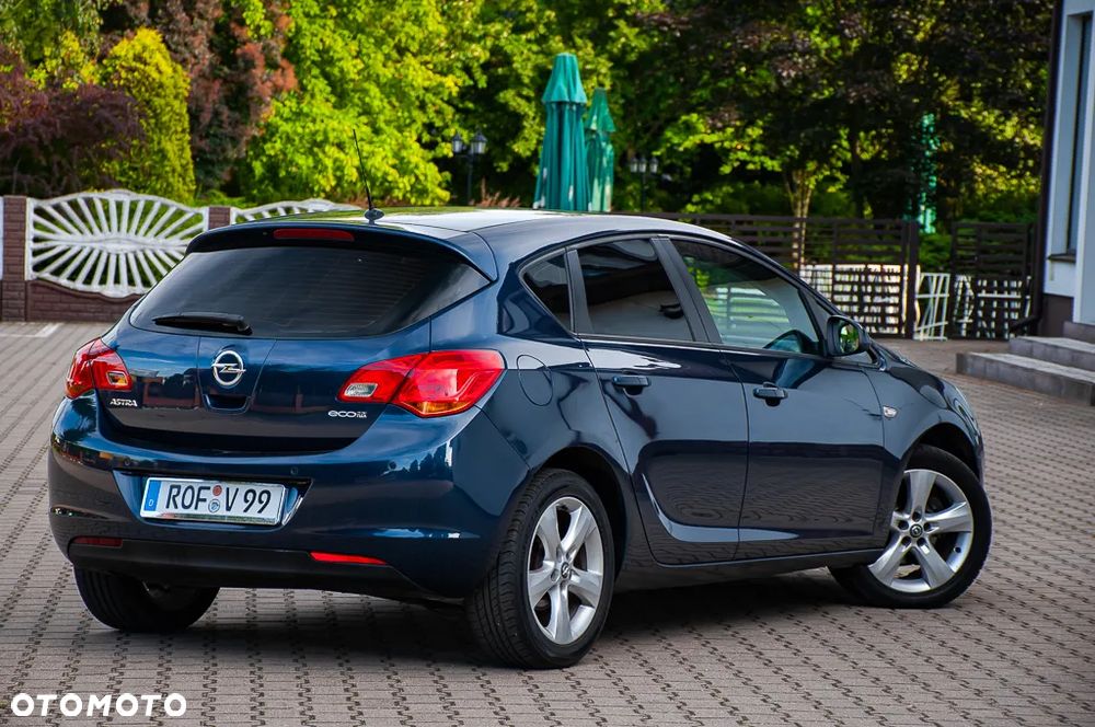 Opel Astra 1.4 ecoFLEX - 24