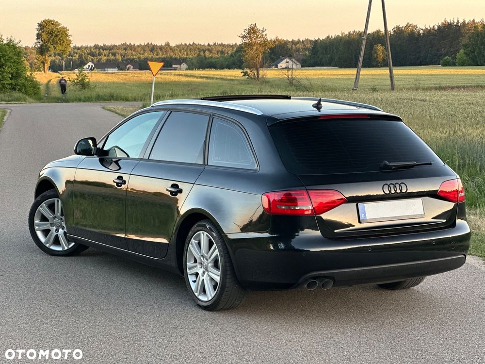 Audi A4 Avant - 4