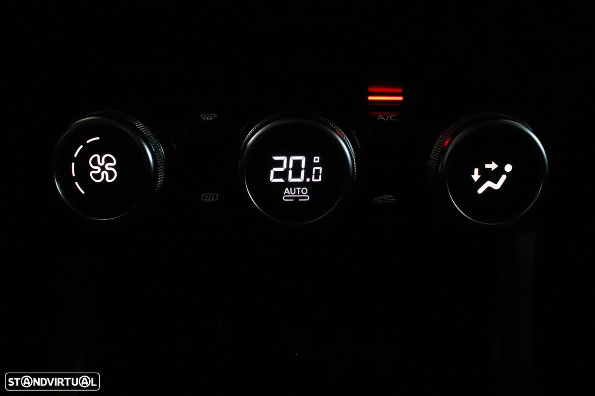 Renault Captur 1.0 TCe Techno Bi-Fuel - 13