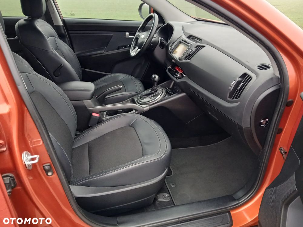 Kia Sportage 2.0 CRDI XL - 29