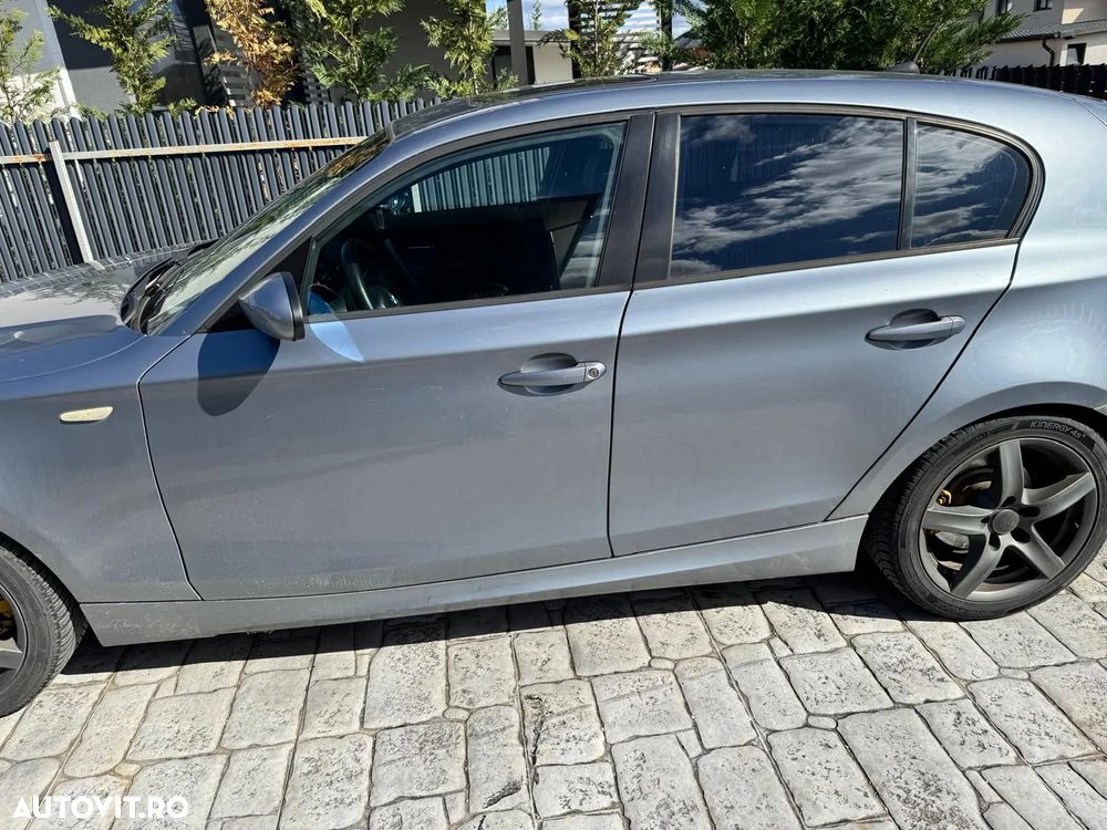 BMW Seria 1 120i - 4