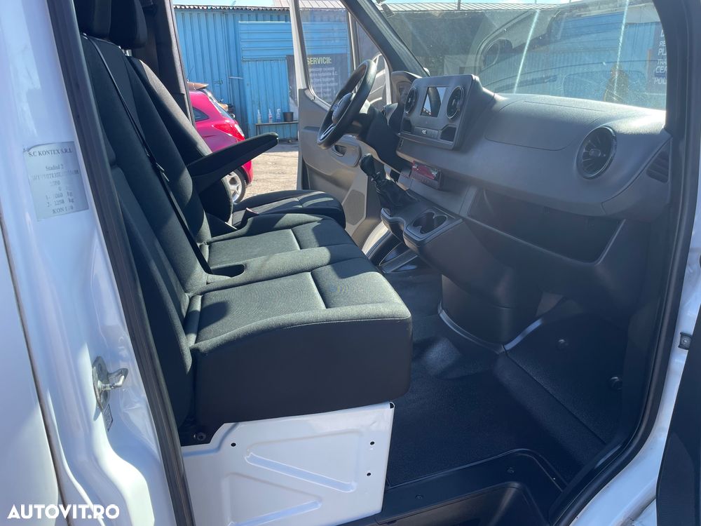 Mercedes-Benz Sprinter - 14