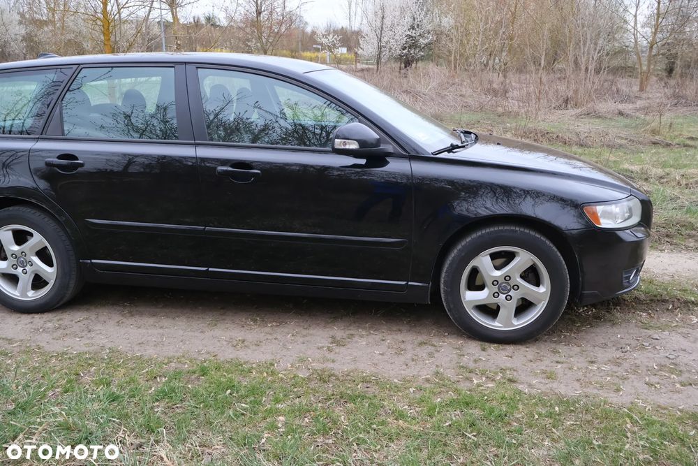 Volvo V50 D2 Momentum - 2