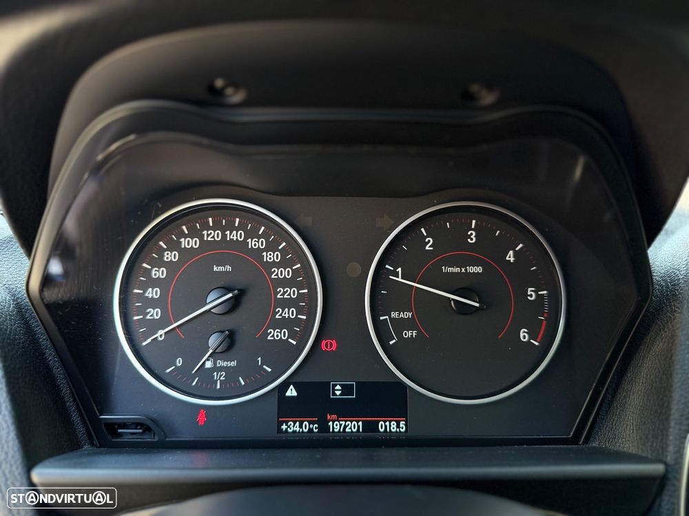 BMW 120 d Pack M - 18