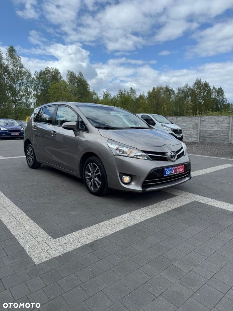 Toyota Corolla Verso - 9