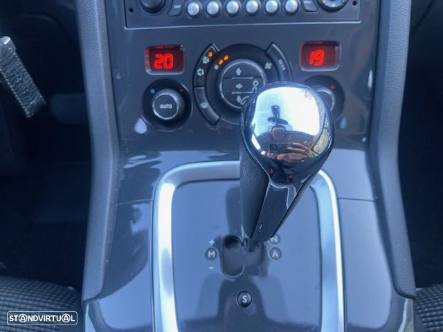 Peugeot 5008 1.6 E-HDi 7L Active 2-Tronic - 31