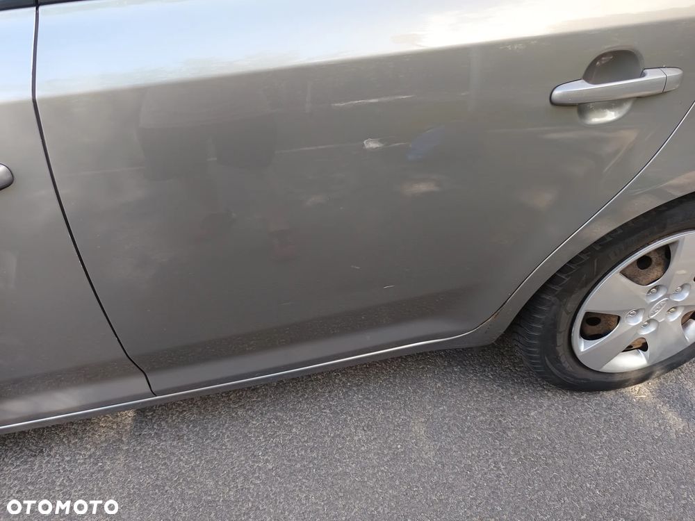 Kia Ceed - 13