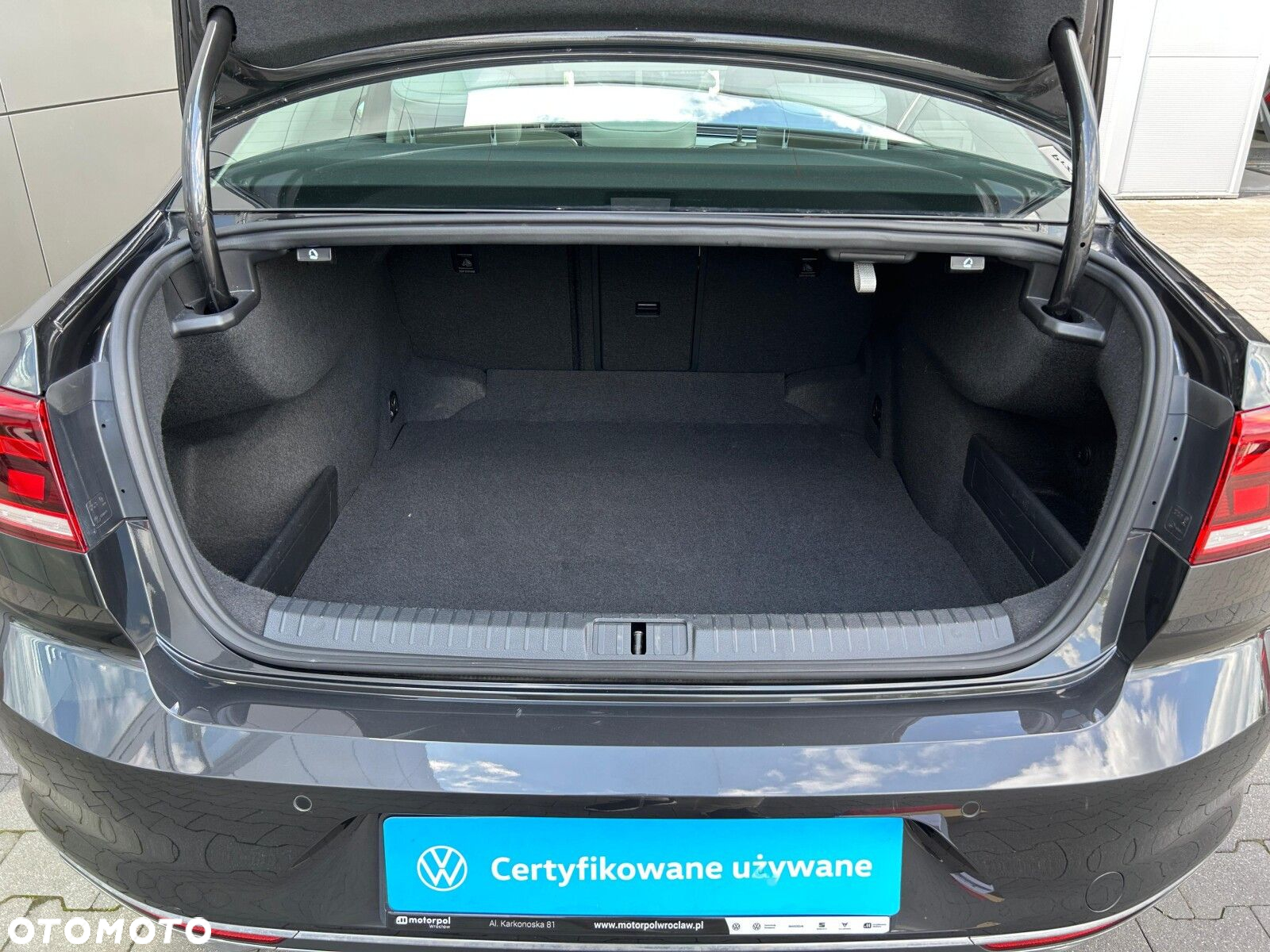 Volkswagen Passat 2.0 TDI EVO Elegance - 32