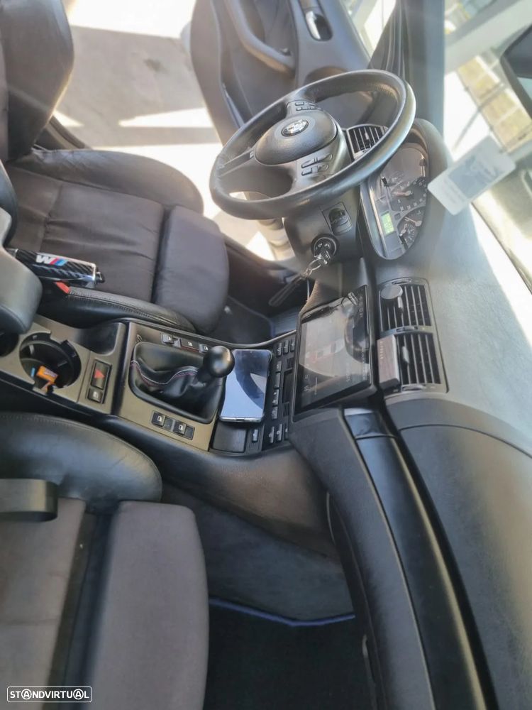 BMW 320 d Touring - 12