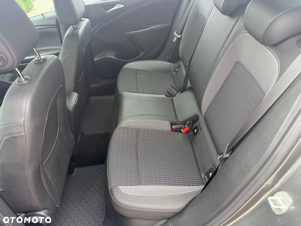 Opel Astra 1.2 T Business Elegance S&S - 22