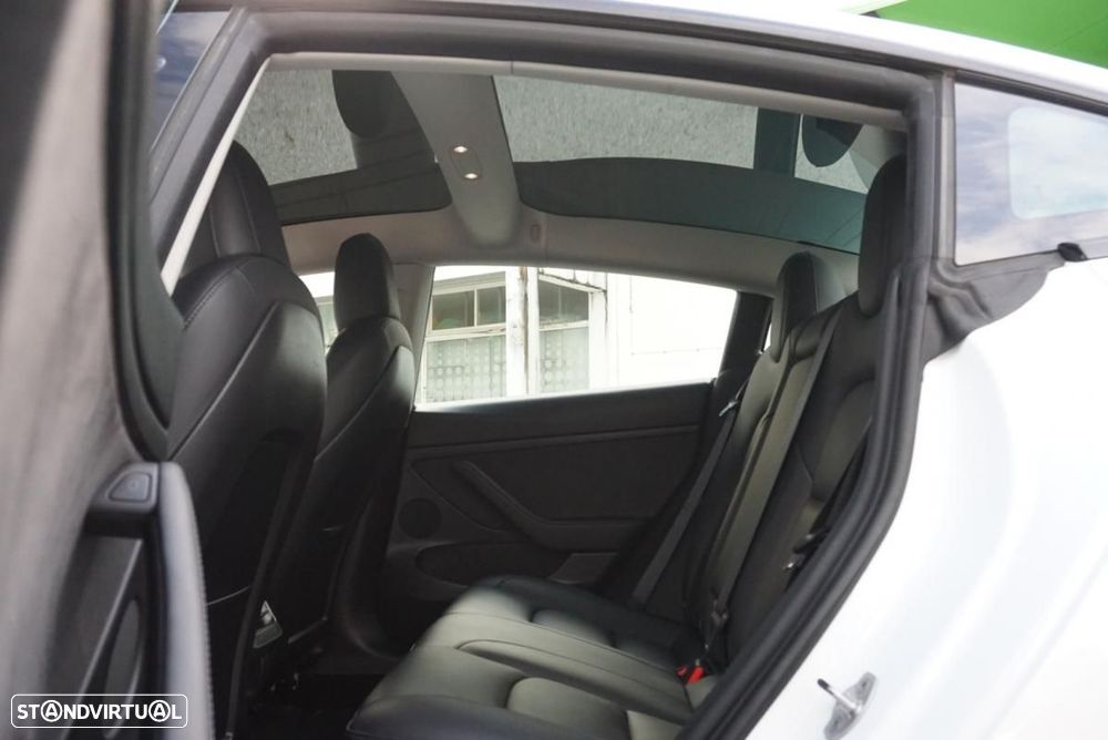 Tesla Model 3 Long Range AWD Dual Motor - 28