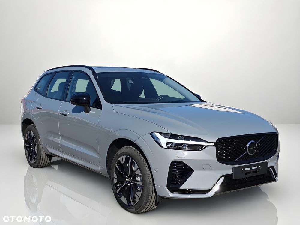Volvo XC 60 T6 Plug-In Hybrid AWD Ultra Dark - 3