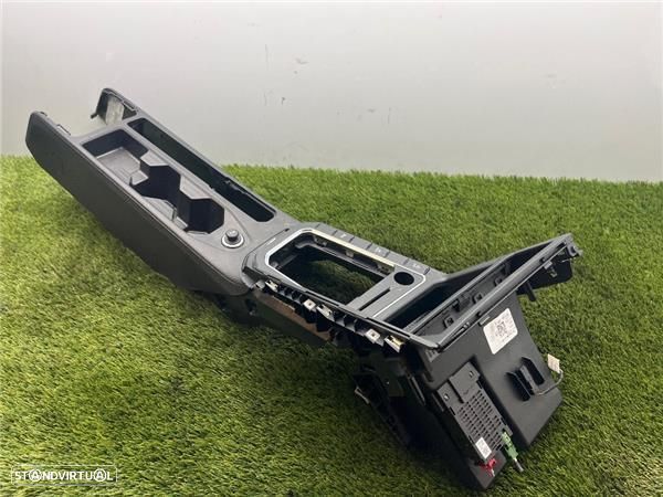 CONSOLA CENTRAL VOLKSWAGEN TAIGO - 1