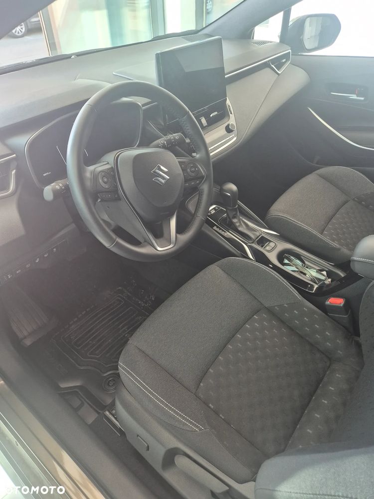 Suzuki Swace 1.8 Hybrid Elegance CVT - 12