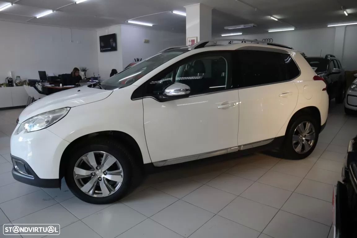 Peugeot 2008 1.6 e-HDi Allure 2-Tronic - 2